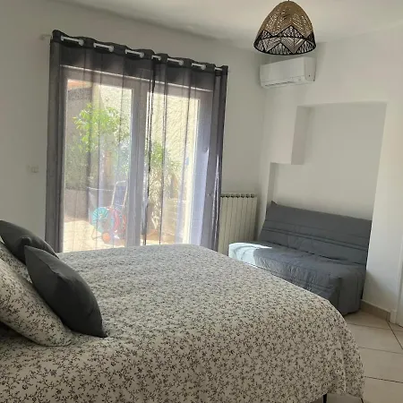 Maison De Charme Avec Patio Et Garage Prive Centre Tatil Evi *